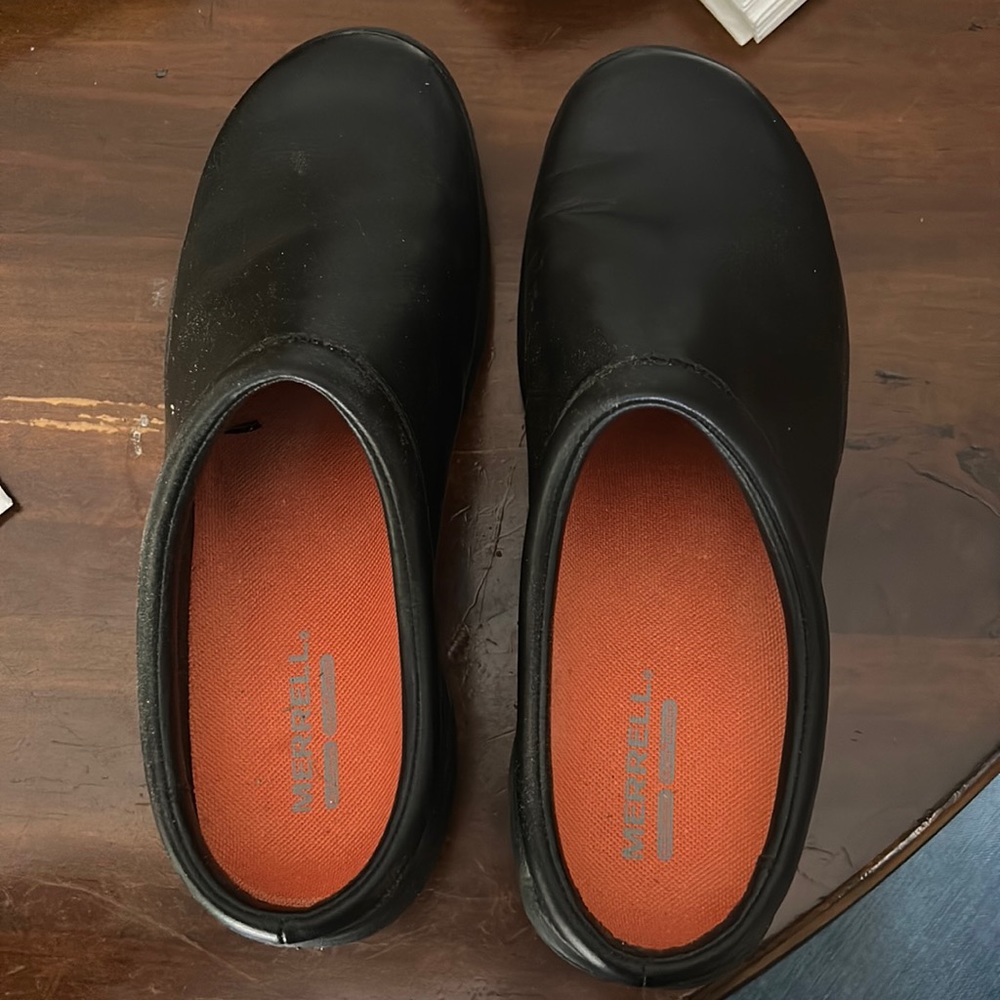Women’s Merrell Clogs